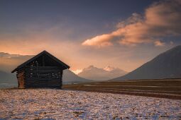 Golden Hour null