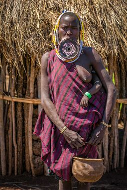 The Mursi Tribe null